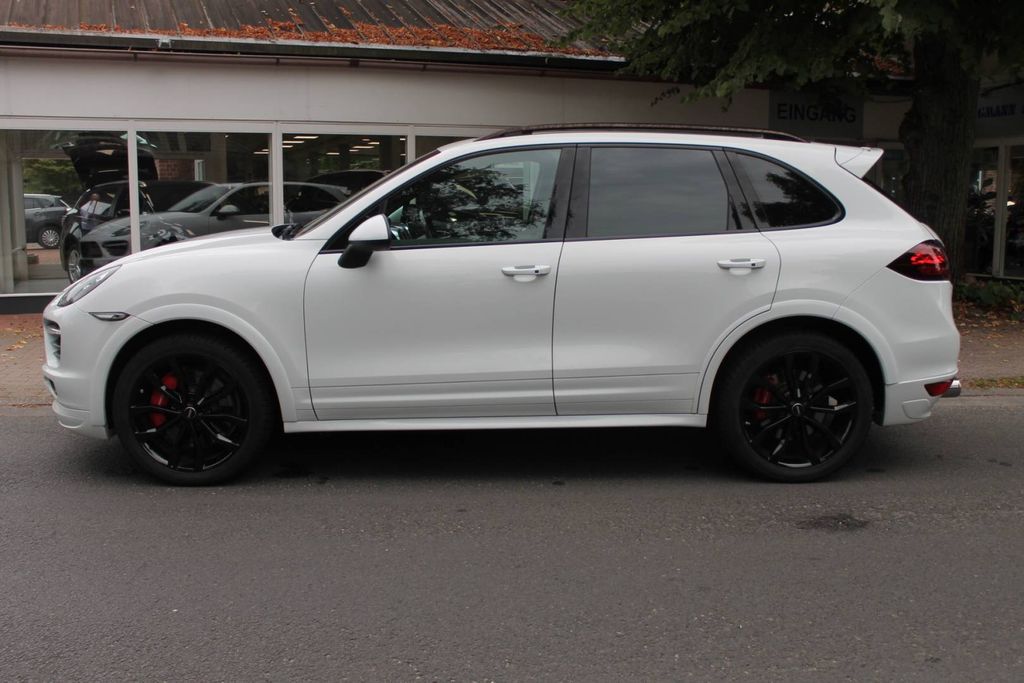 Porsche Cayenne 2012