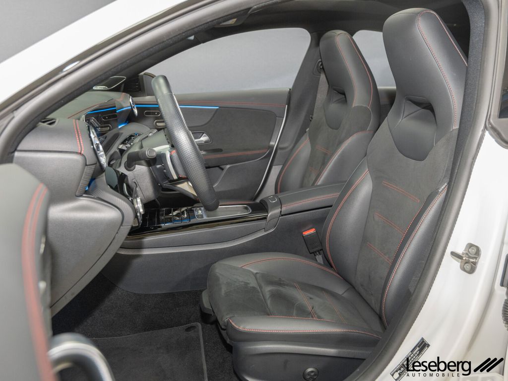 Mercedes-Benz CLA 200 2024