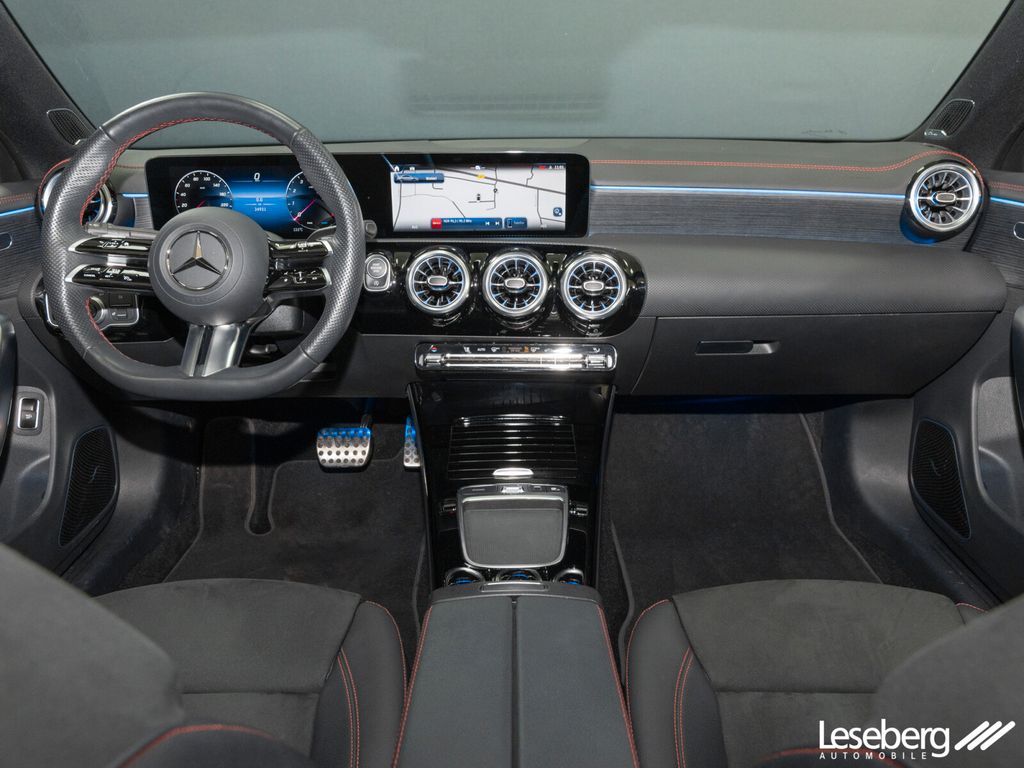 Mercedes-Benz CLA 200 2024