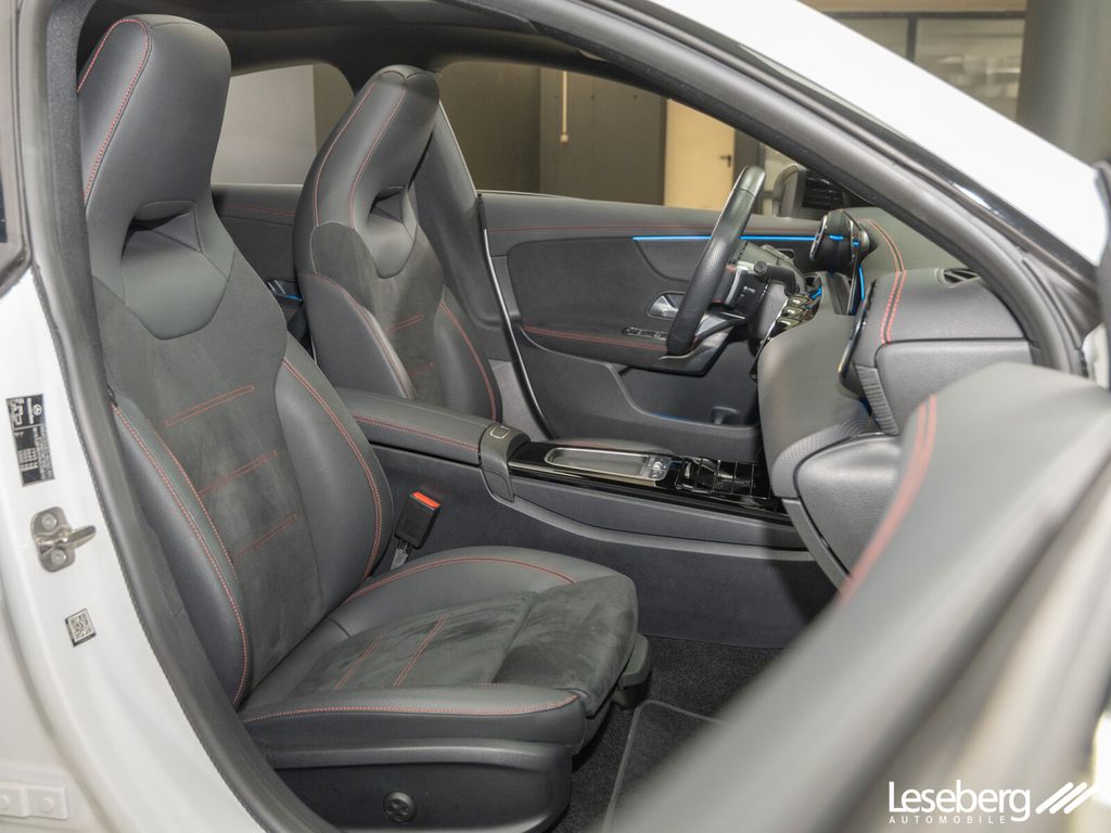 Mercedes-Benz CLA 200 2024