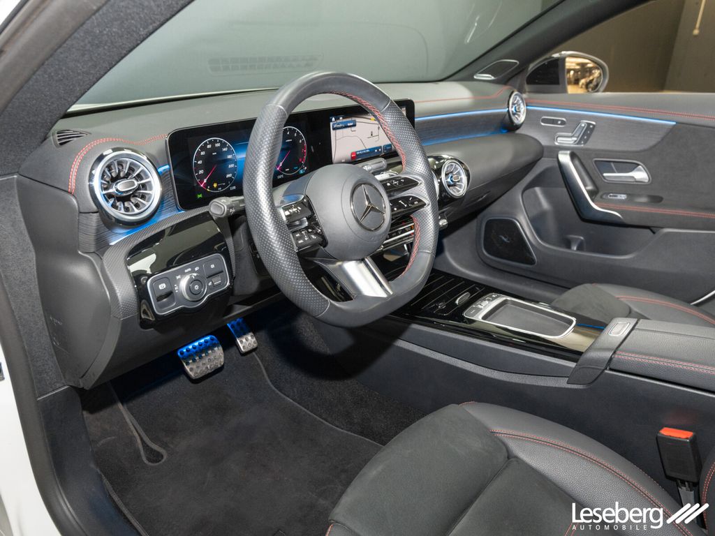 Mercedes-Benz CLA 200 2024