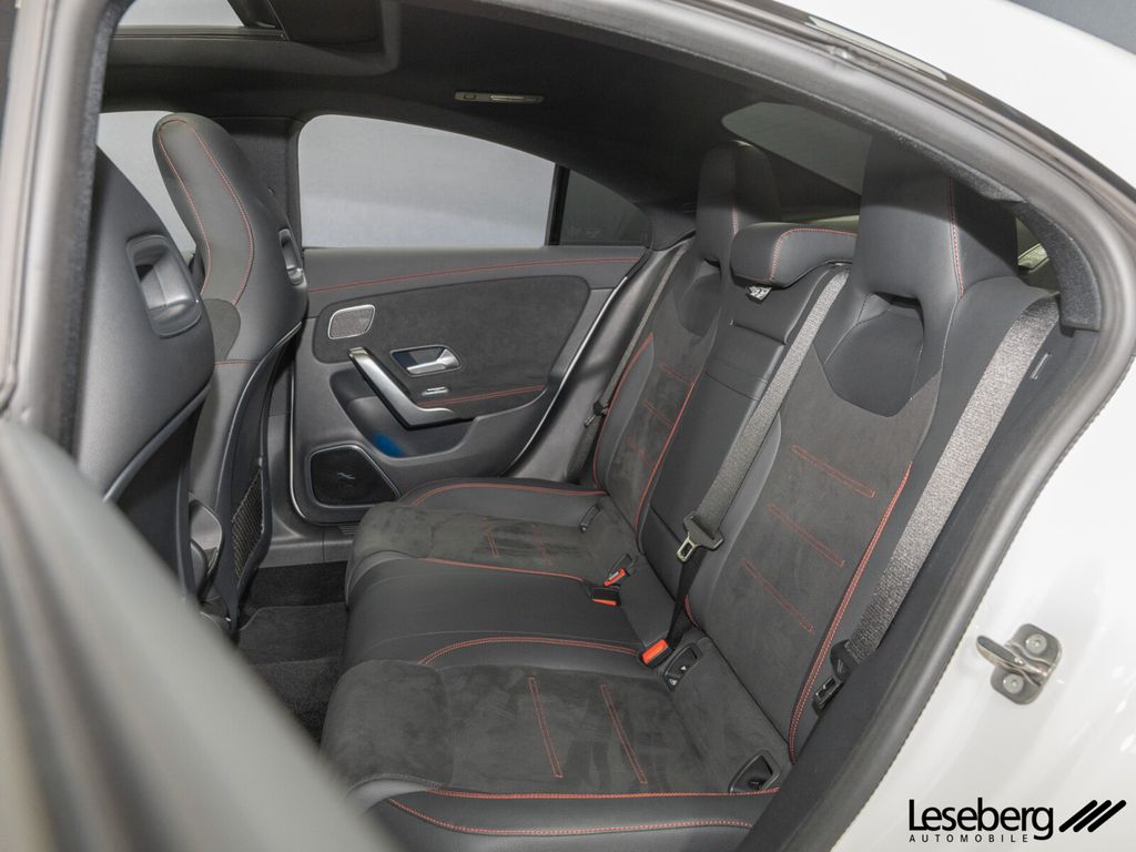 Mercedes-Benz CLA 200 2024