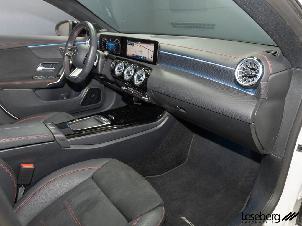 Mercedes-Benz CLA 200 2024