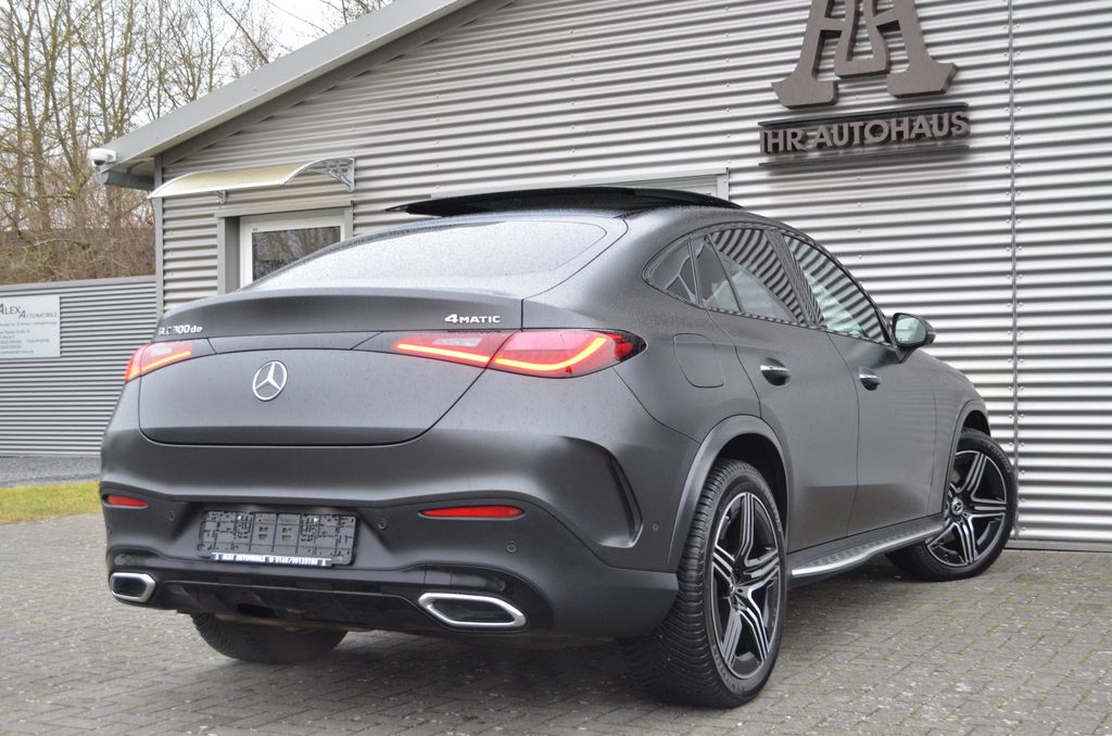 Mercedes-Benz GLC 300 2023