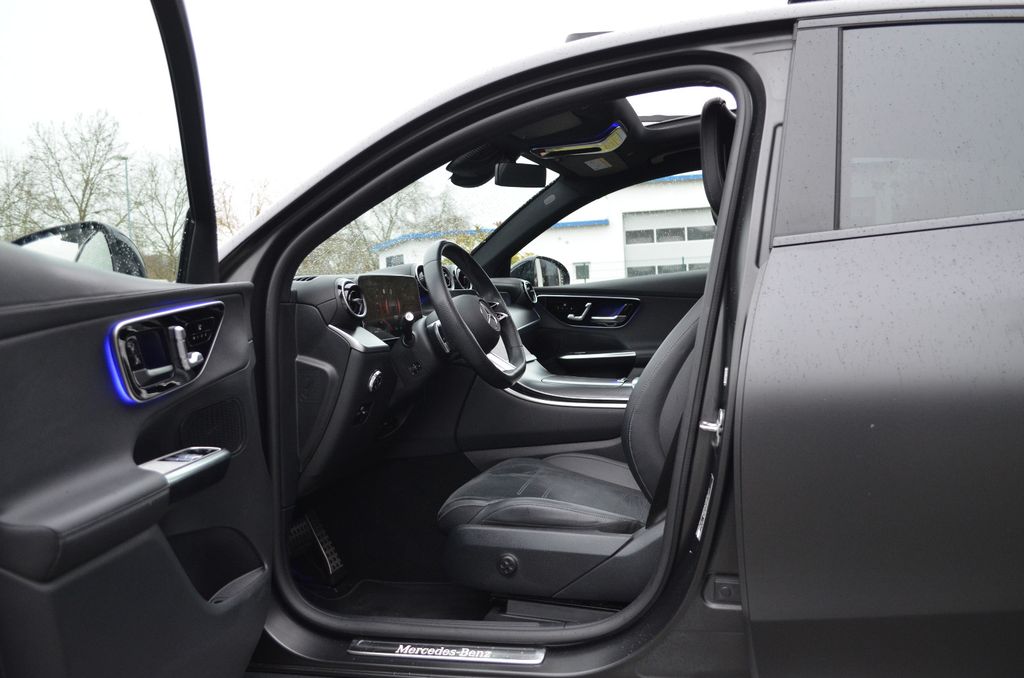 Mercedes-Benz GLC 300 2023