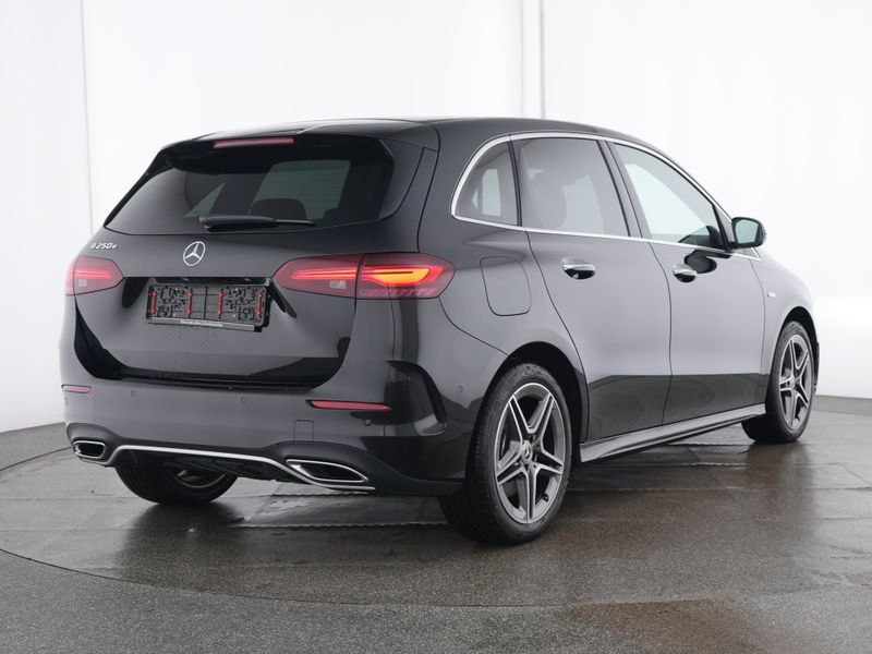 Mercedes-Benz B 250 2025