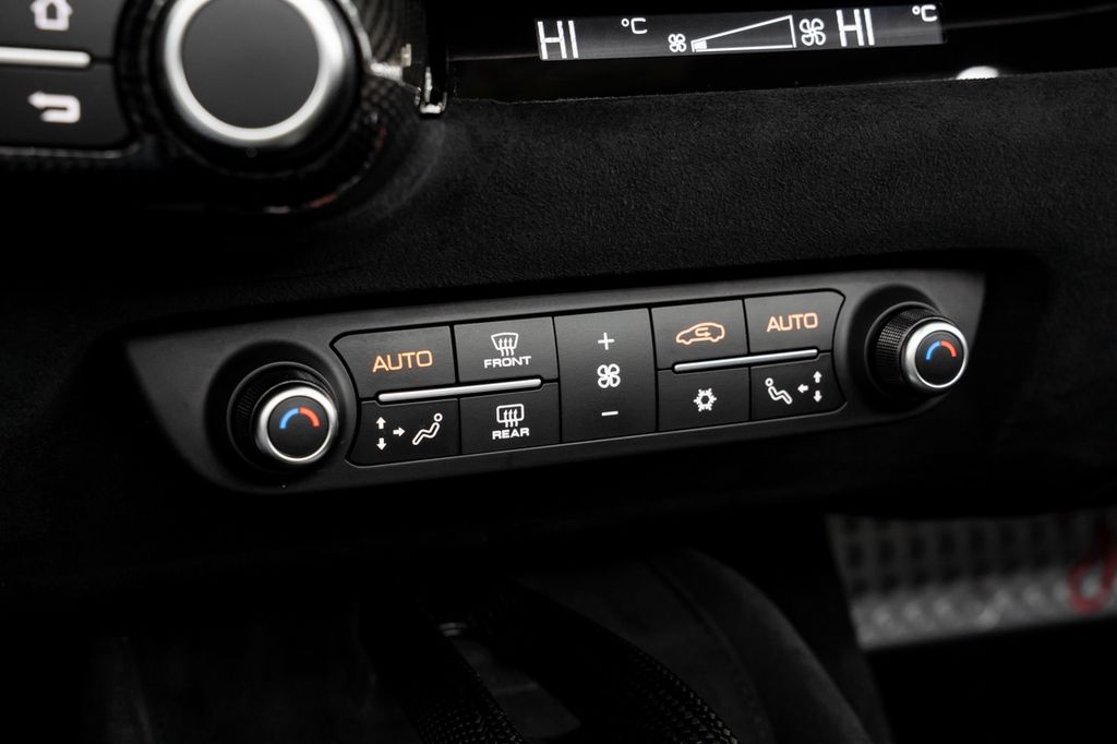 Ferrari 812 2023