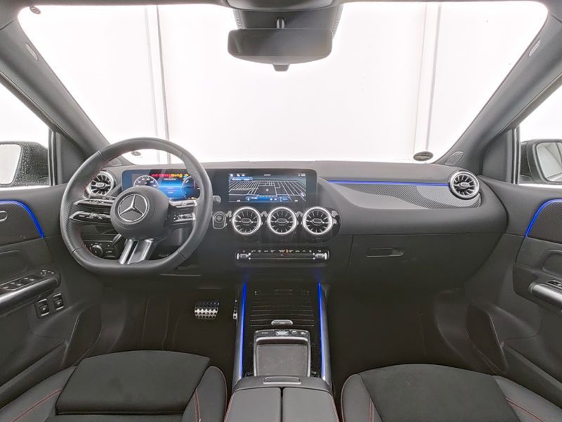 Mercedes-Benz B 250 2025