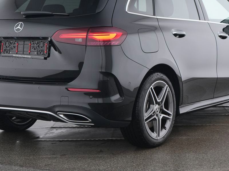 Mercedes-Benz B 250 2025