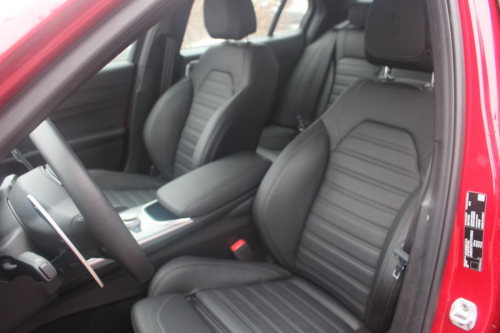 Alfa Romeo Giulia 2023