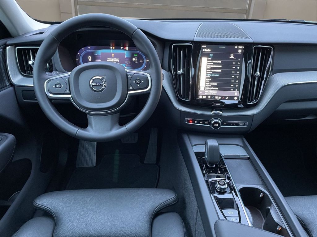 Volvo XC60 2025