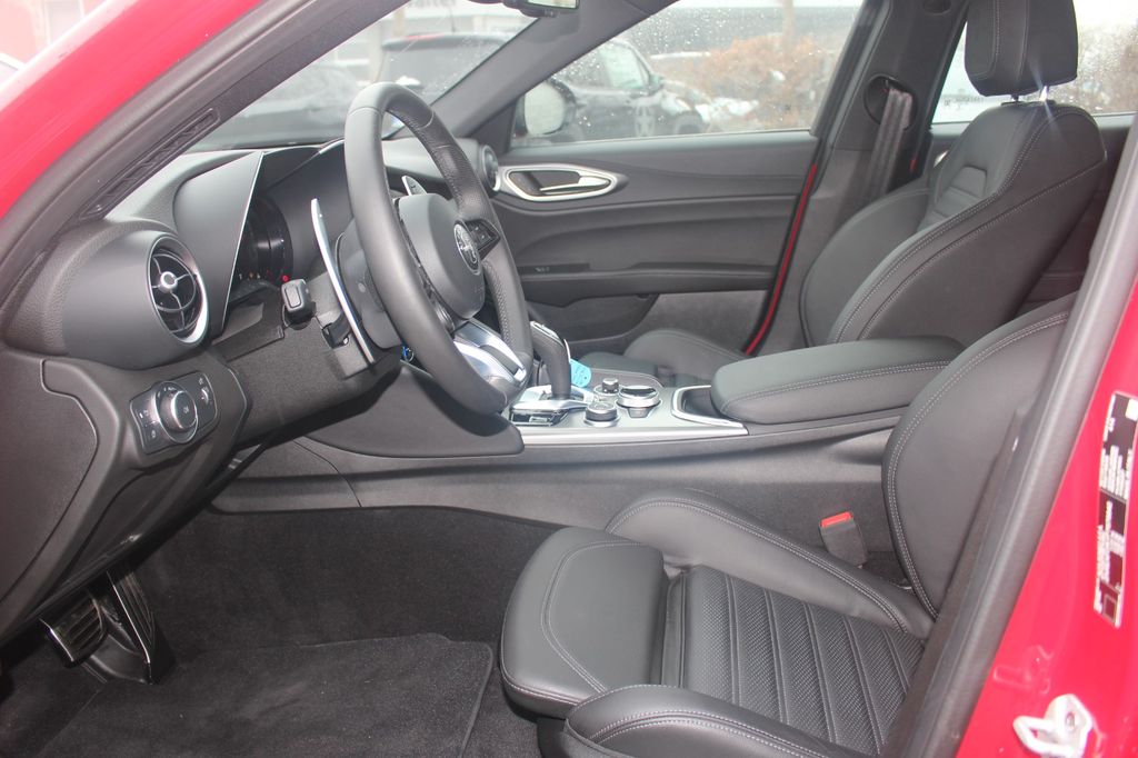 Alfa Romeo Giulia 2023