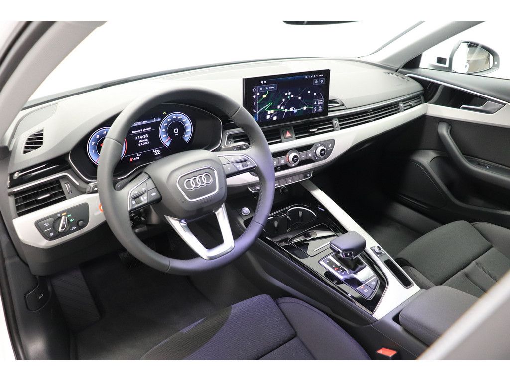 Audi A4 2023
