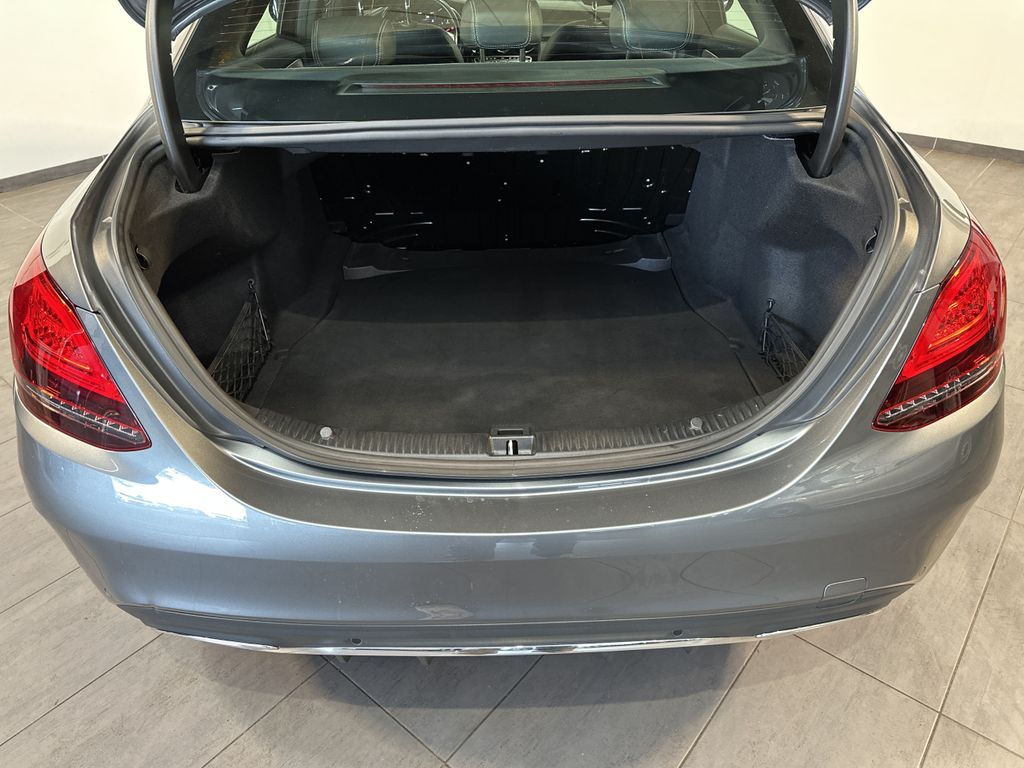 Mercedes-Benz C 300 2021