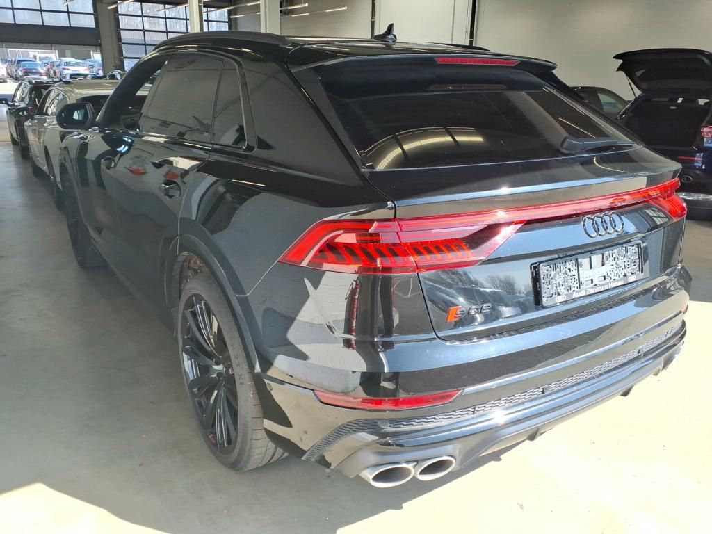 Audi SQ8 2022