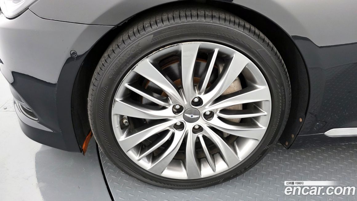 Hyundai Genesis 2014