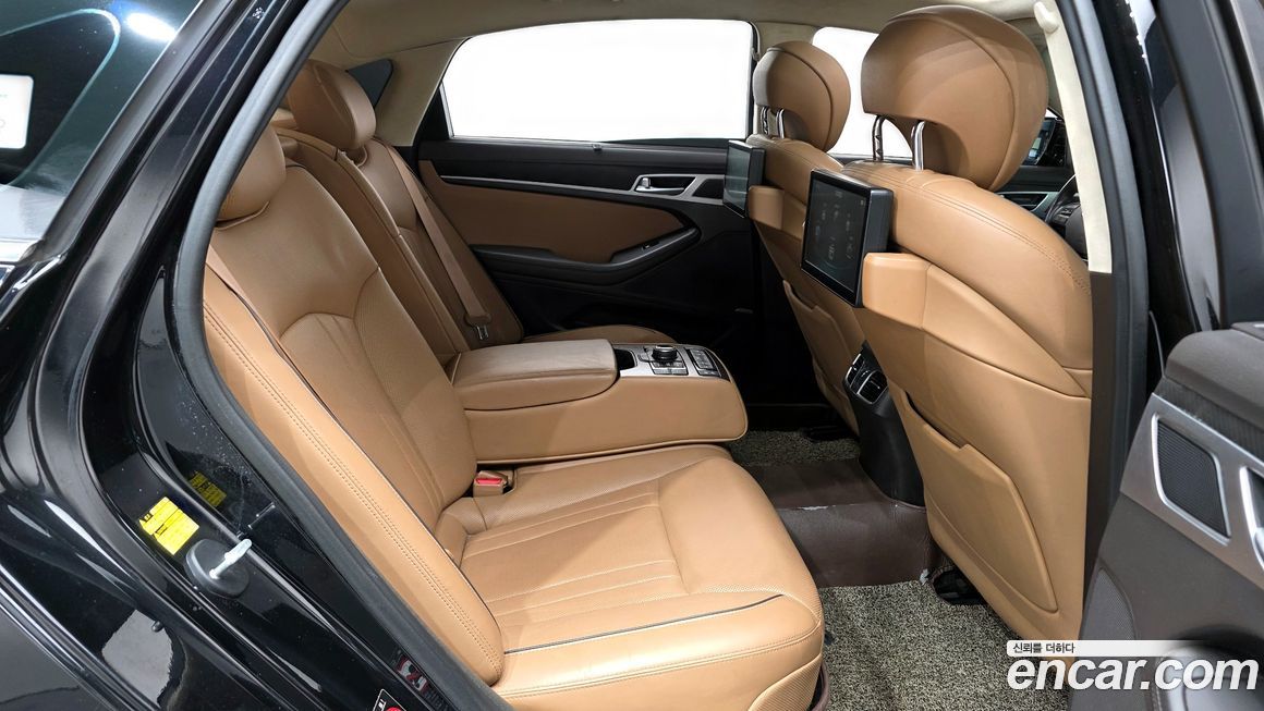 Hyundai Genesis 2014