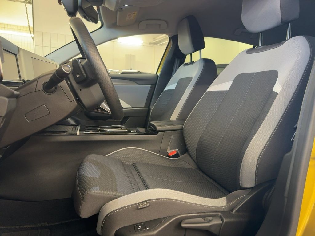 Opel Astra 2022