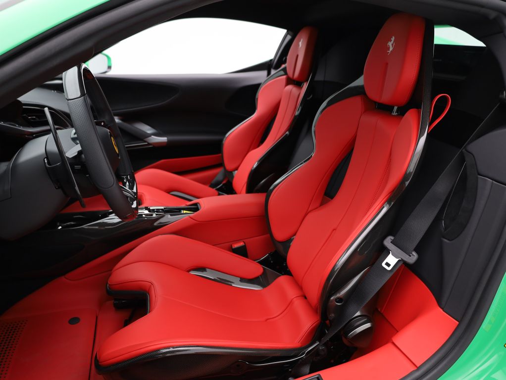 Ferrari SF90 2023