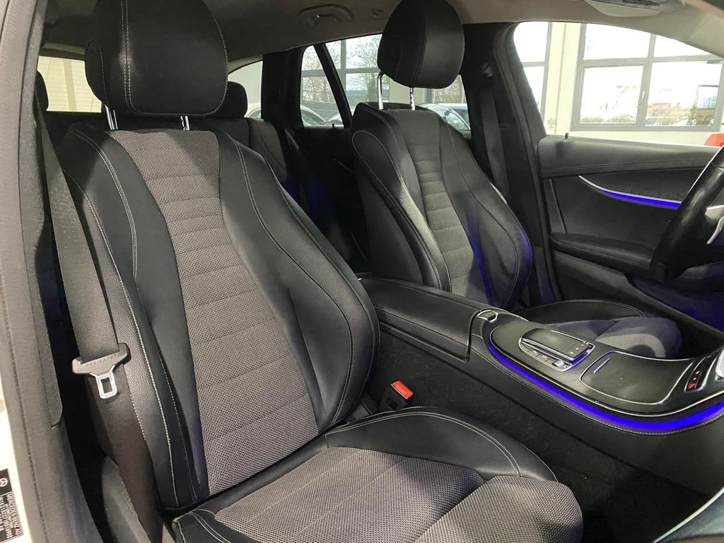 Mercedes-Benz E 400 2021