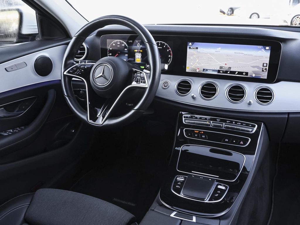 Mercedes-Benz E 300 2022