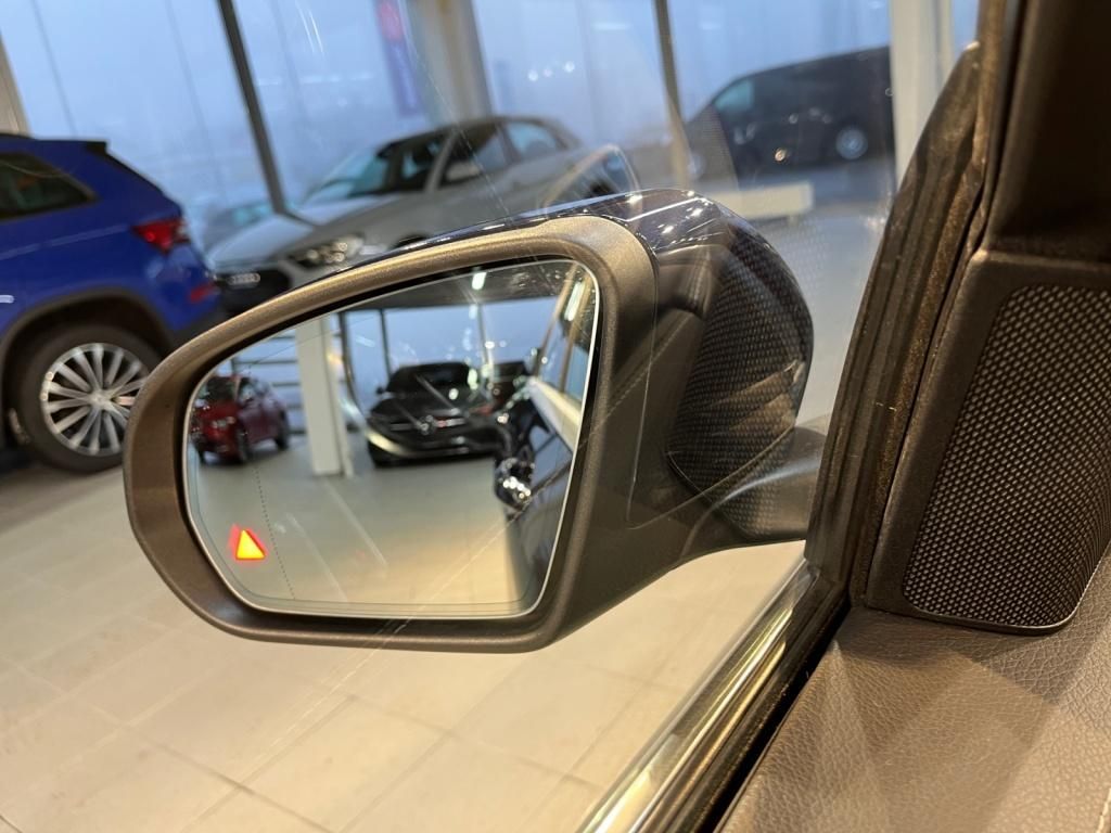 Mercedes-Benz C 300 2020