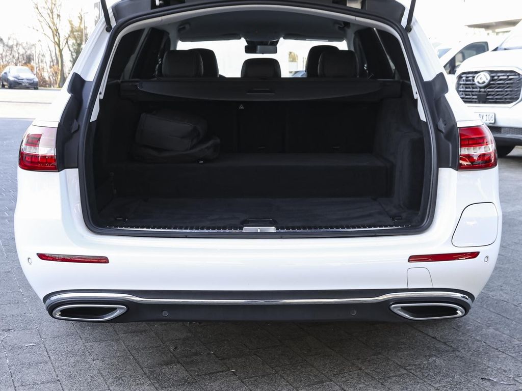 Mercedes-Benz E 300 2022