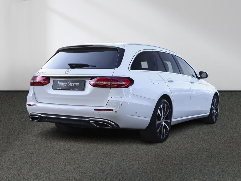 Mercedes-Benz E 300 2022