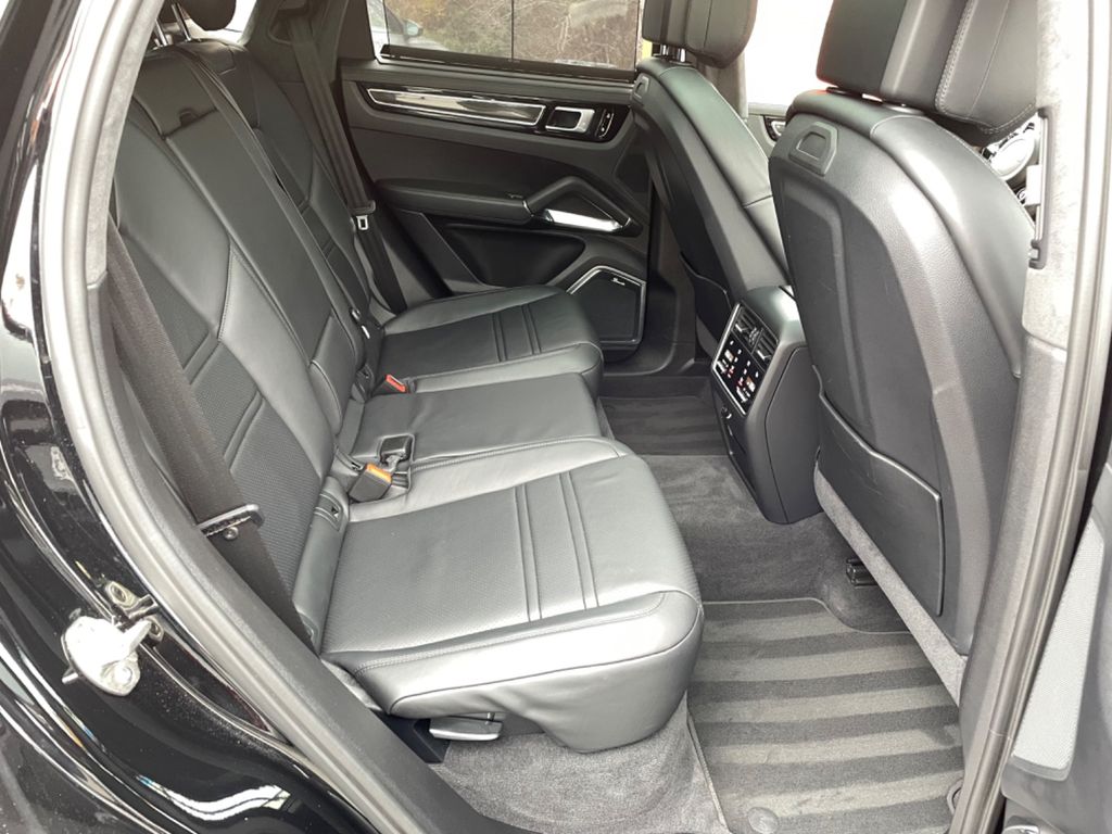 Porsche Cayenne 2019