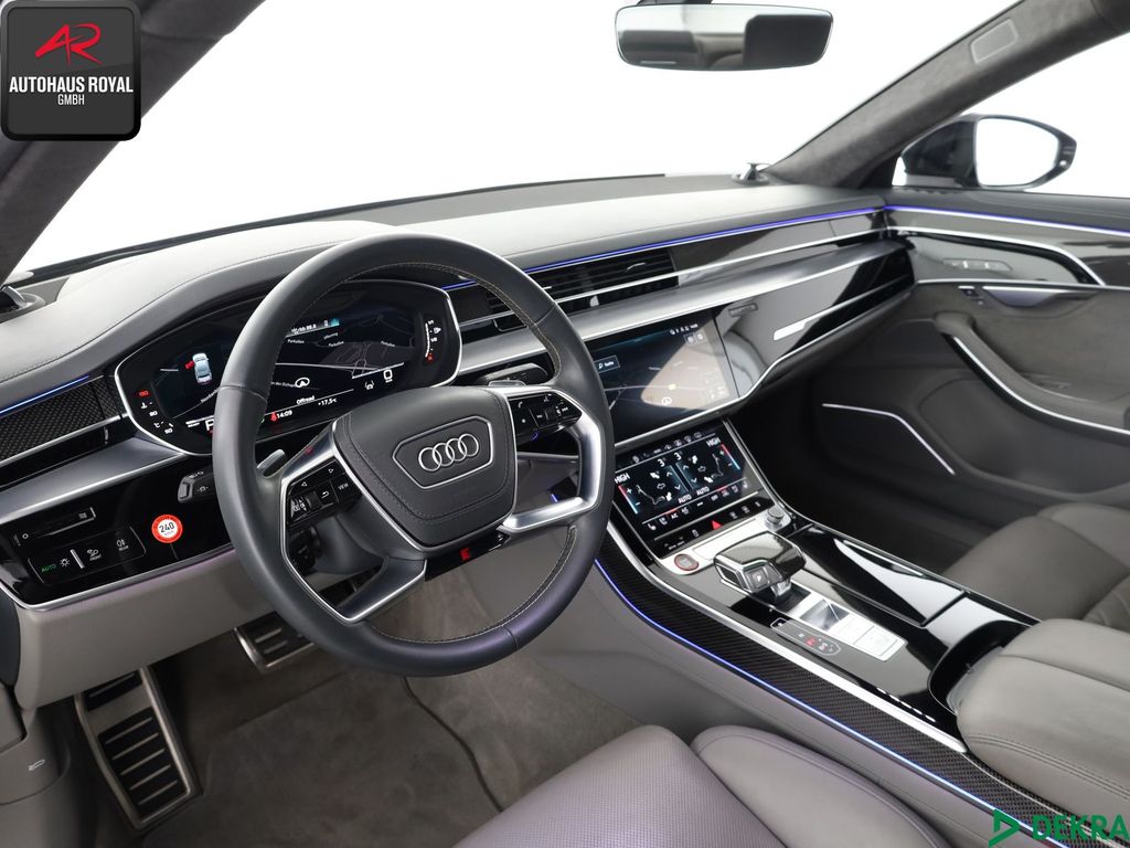 Audi S8 2021