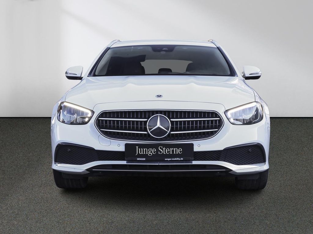 Mercedes-Benz E 300 2022