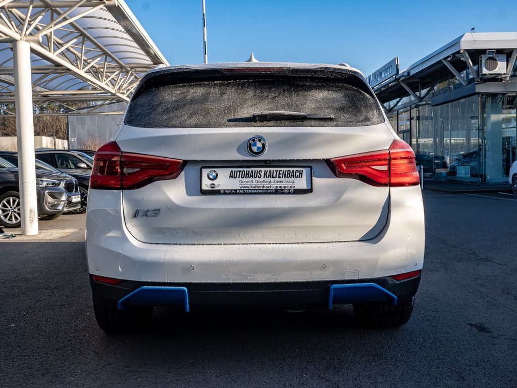 BMW iX3 2021