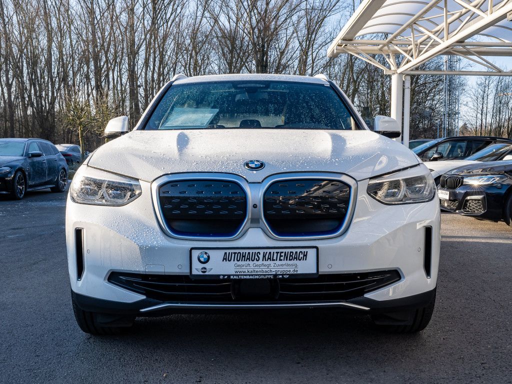 BMW iX3 2021
