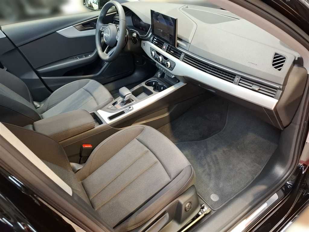 Audi A4 2024