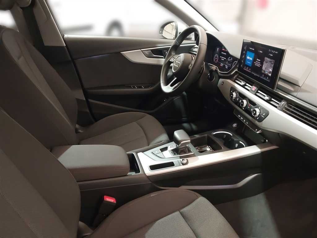 Audi A4 2024