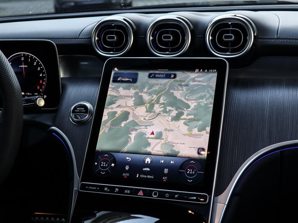 Mercedes-Benz GLC 300 2025