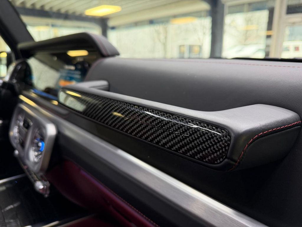 Mercedes-Benz G 63 AMG 2025