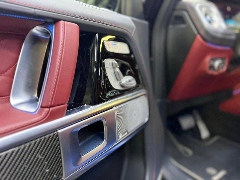 Mercedes-Benz G 63 AMG 2025