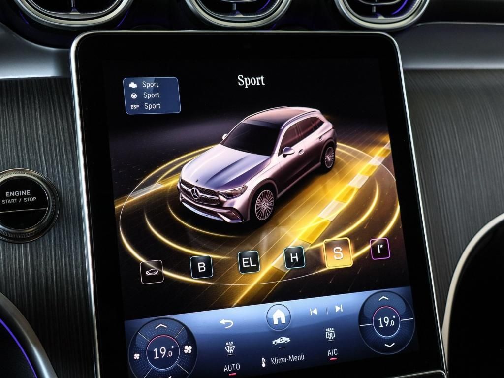 Mercedes-Benz GLC 300 2025