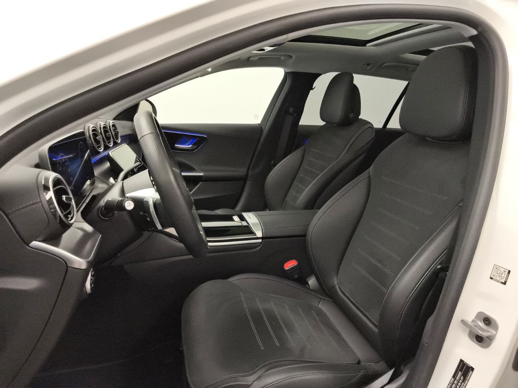 Mercedes-Benz C 300 2025