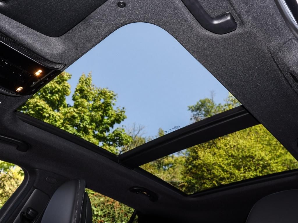 Mercedes-Benz GLC 300 2025