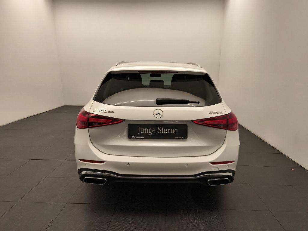 Mercedes-Benz C 300 2025