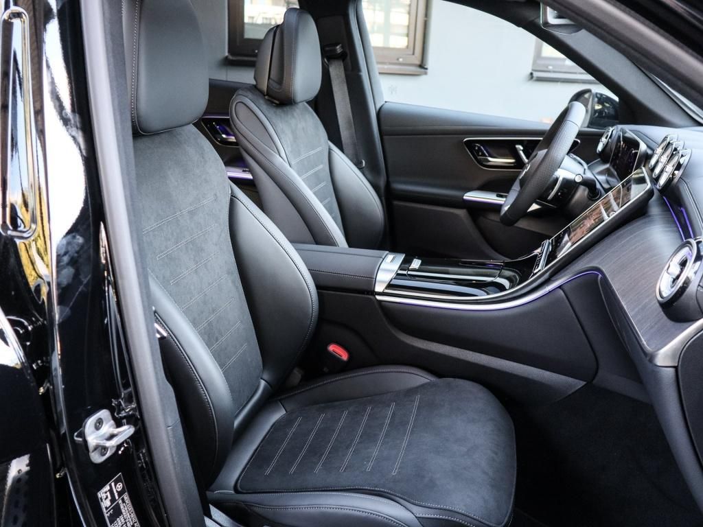 Mercedes-Benz GLC 300 2025