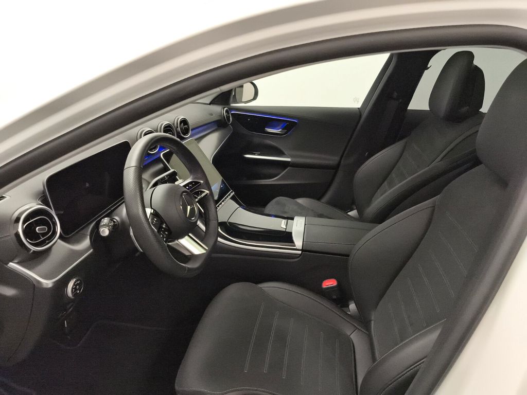 Mercedes-Benz C 300 2025