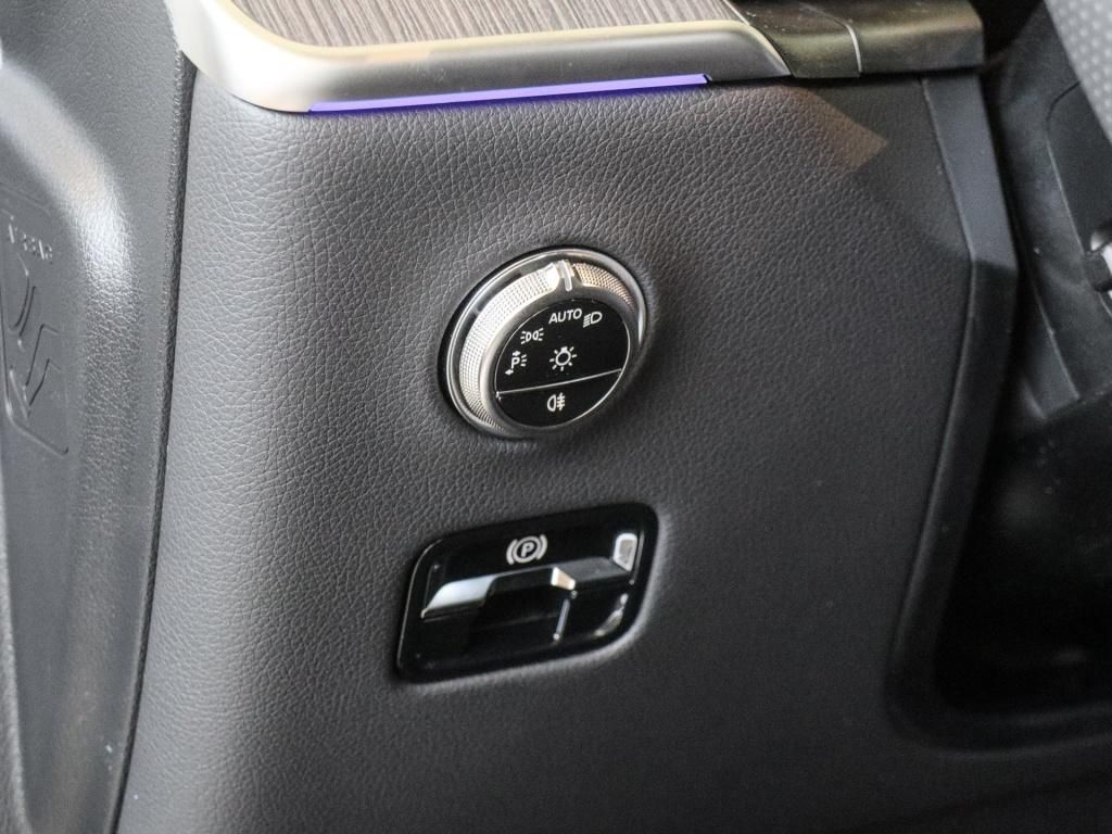 Mercedes-Benz GLC 300 2025