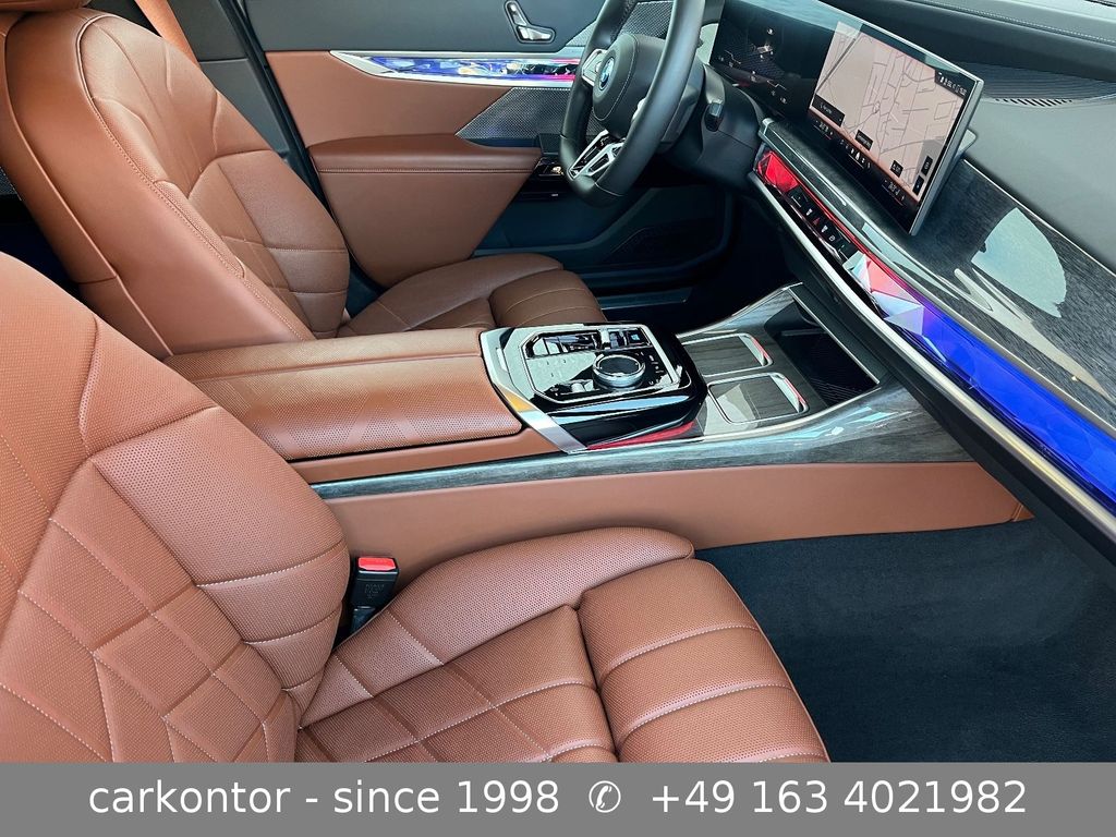 BMW i7 2025