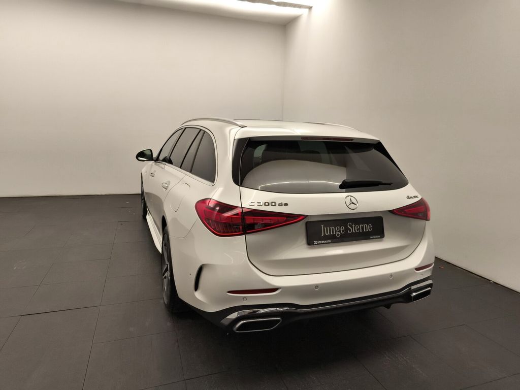 Mercedes-Benz C 300 2025