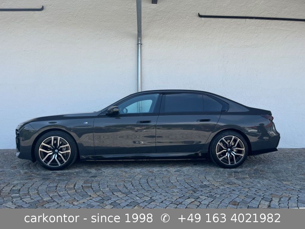 BMW i7 2024