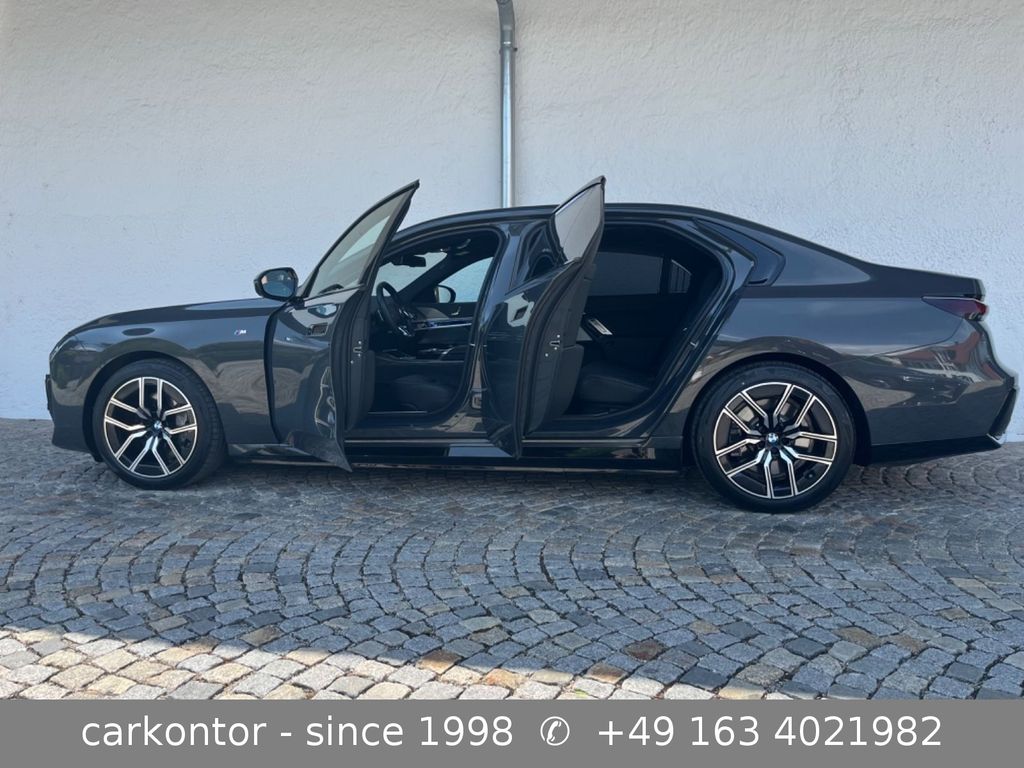 BMW i7 2024