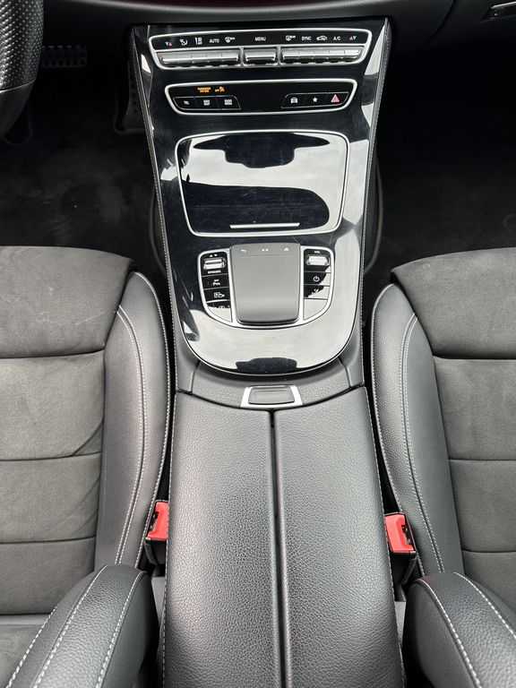 Mercedes-Benz E 300 2022